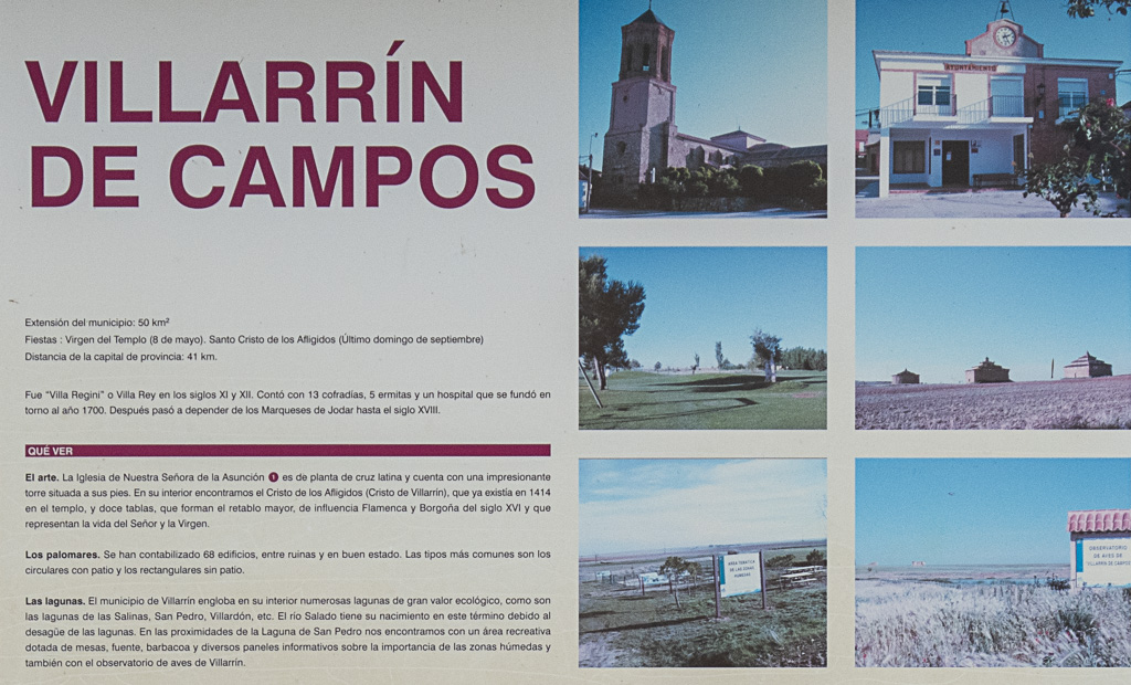 Panneau de présentation du village de Villarin de Campos
