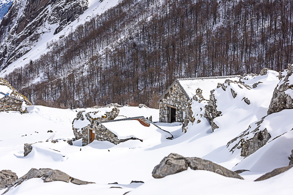 cabanes d'Ansabère sous la neige